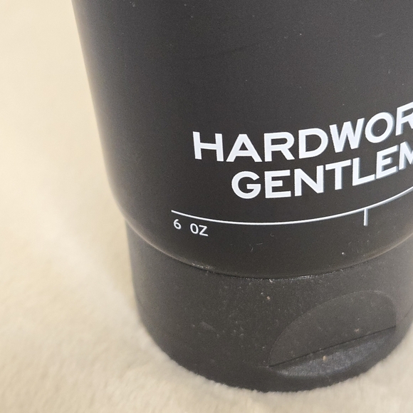 Hardworking Gentlemen HWG Moisturizer - Picture 2 of 8